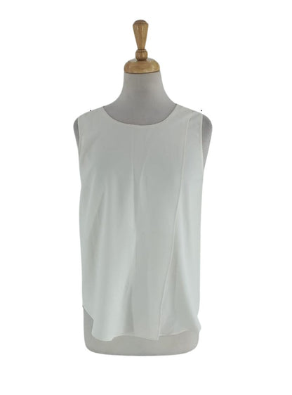 Sleeveless blouse