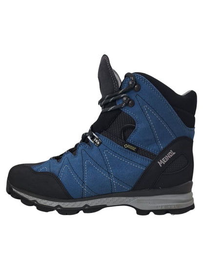 Mens walking boots